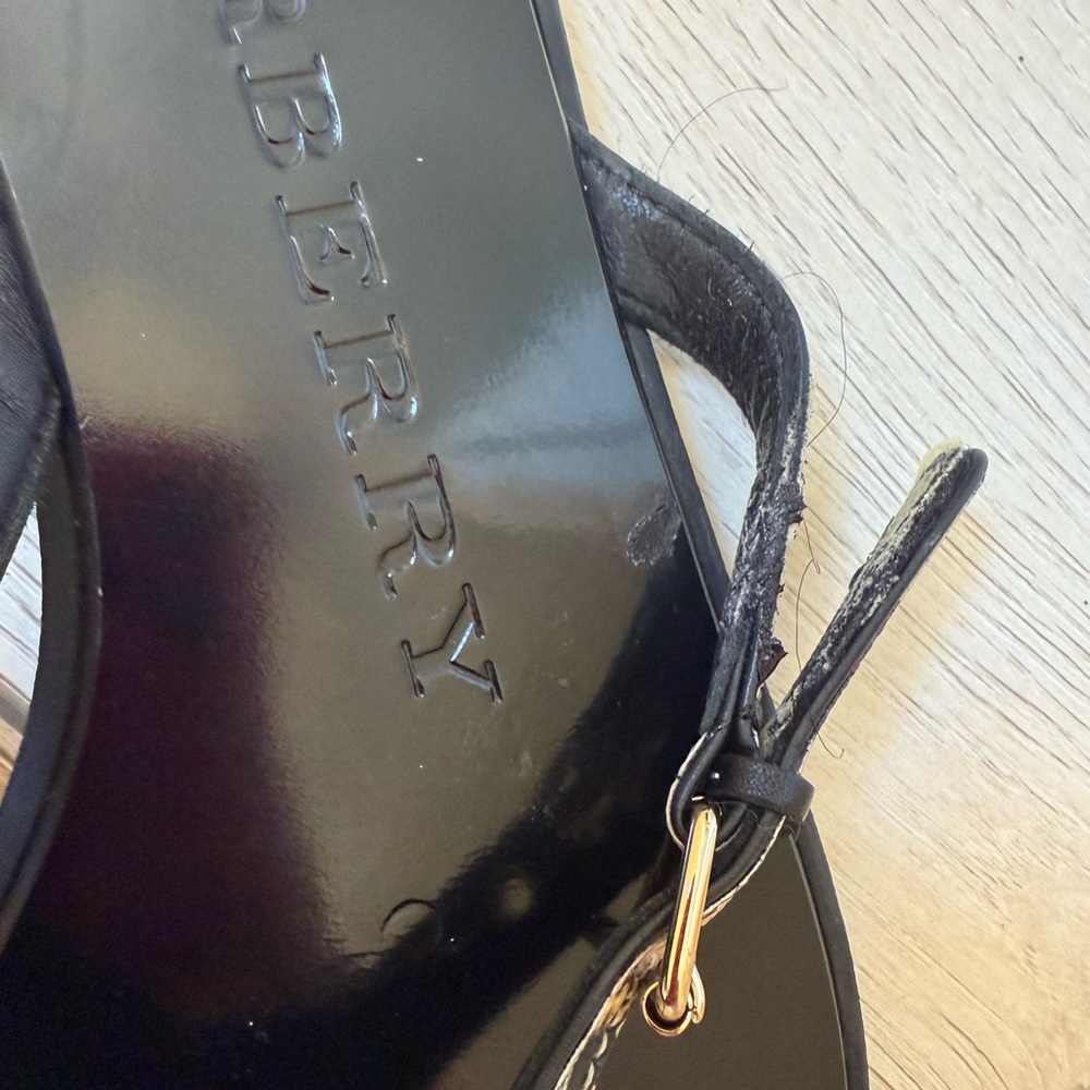 Burberry Black and Plaid Women's Sandals - Picture 7 of 8